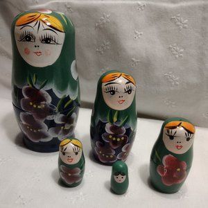 5pcs Russian Wooden Nesting Dolls